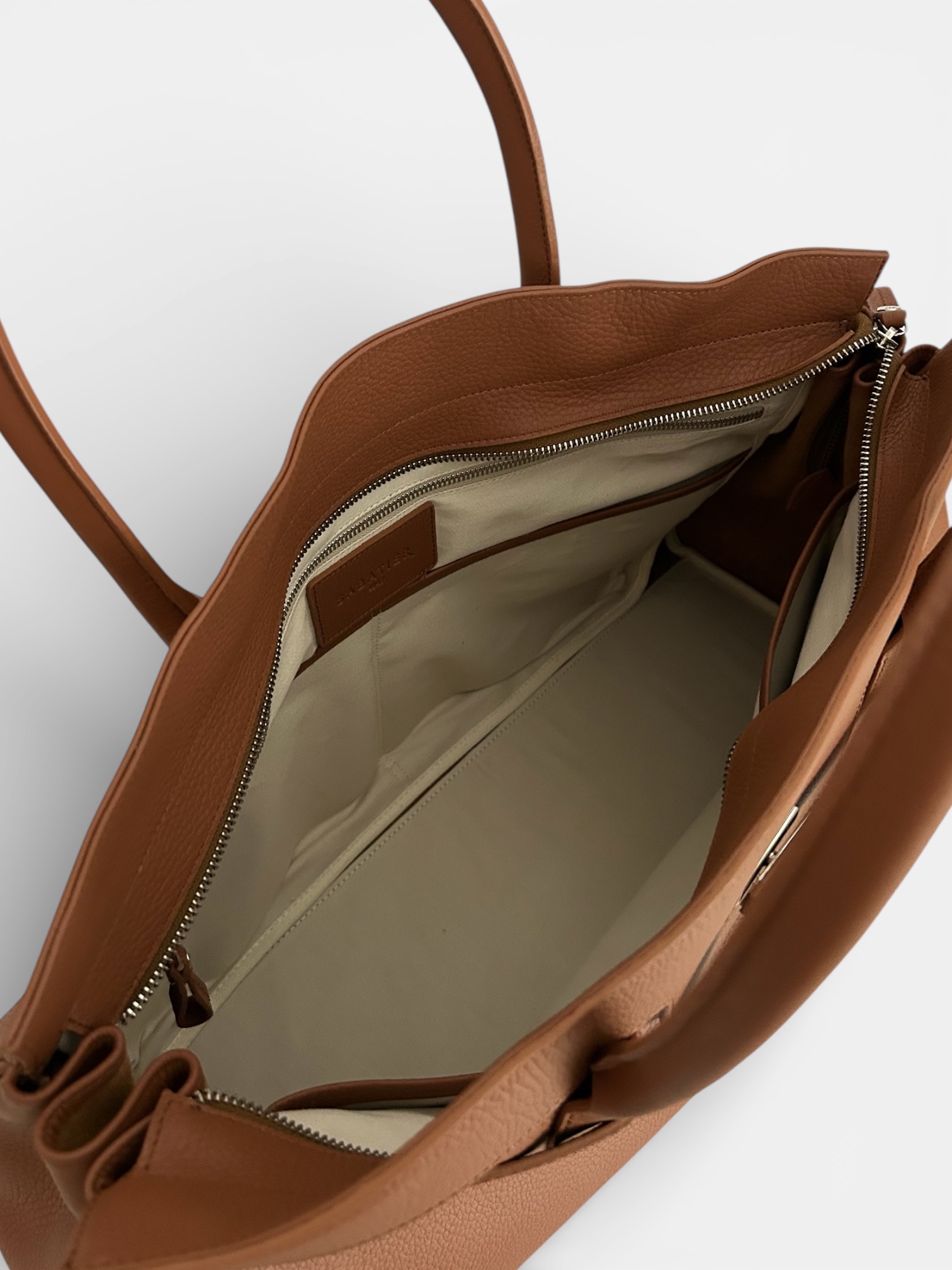 245 LARGE BELLECOUR LOLO CAMEL Camel grained leather - Image 5